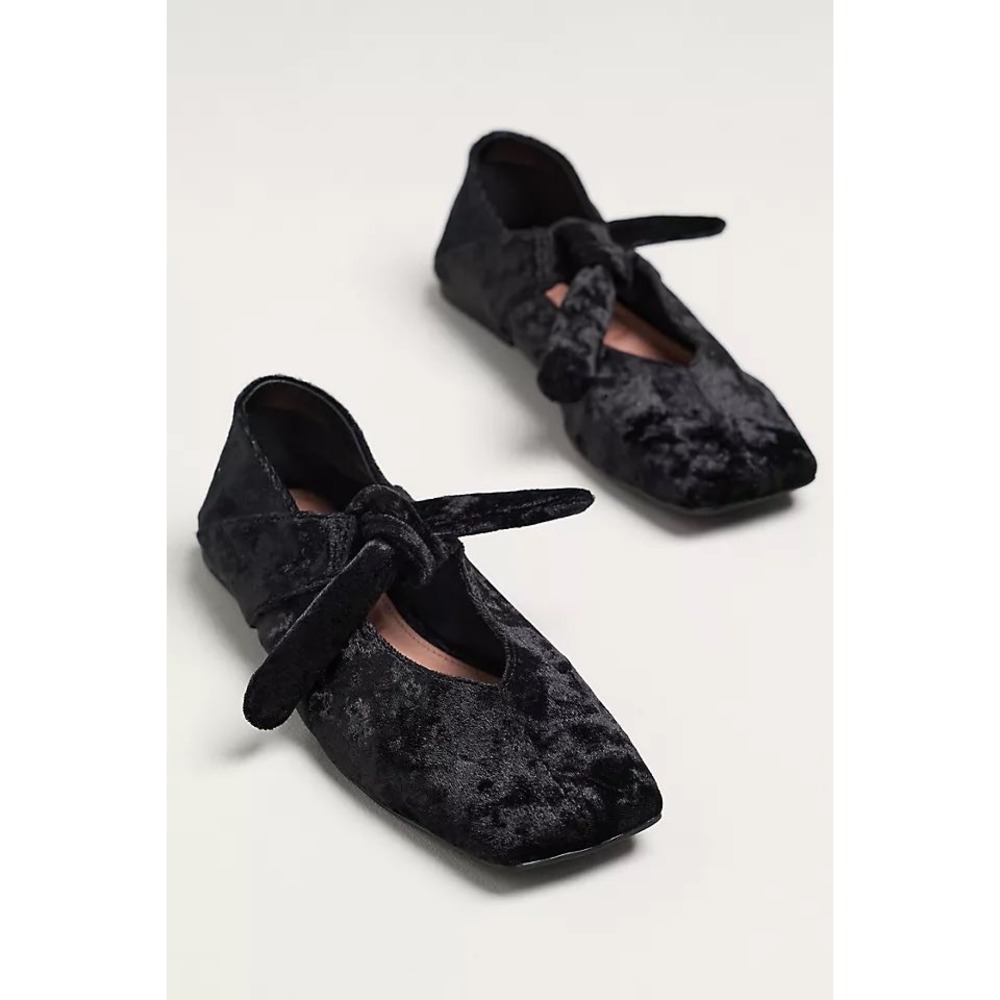 Vicenza Black Crushed Velvet Square Toe Ankle Tie Ballet Flats Womens 7 Brazil